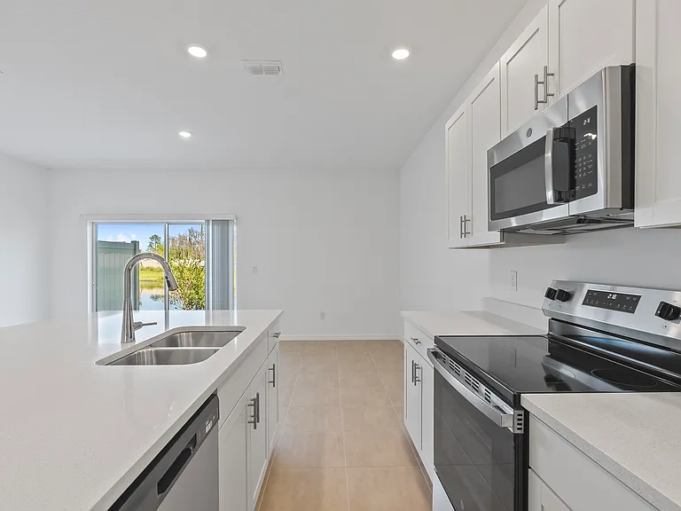 2128 Hallier Cv — Photo 5
