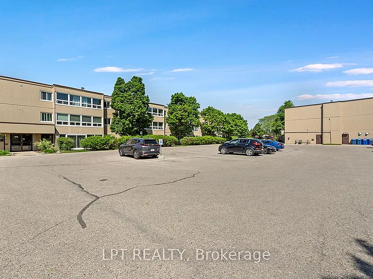 1445 Huron St #302 — Photo 28