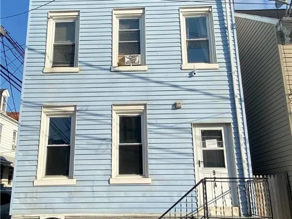 924 Oak St, Allentown, PA 18102