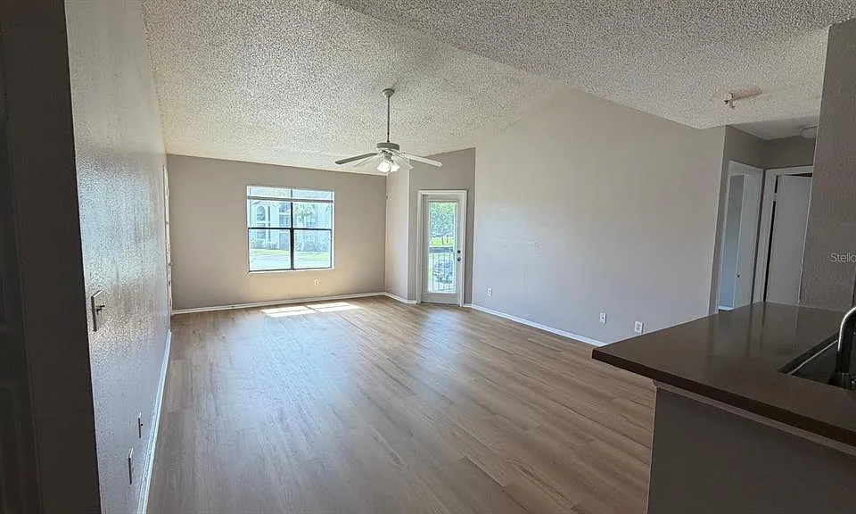 2260 Cascades Blvd #203