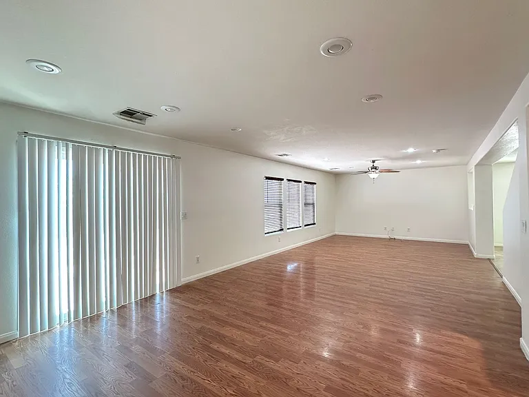 560 Playa Linda Pl — Photo 6