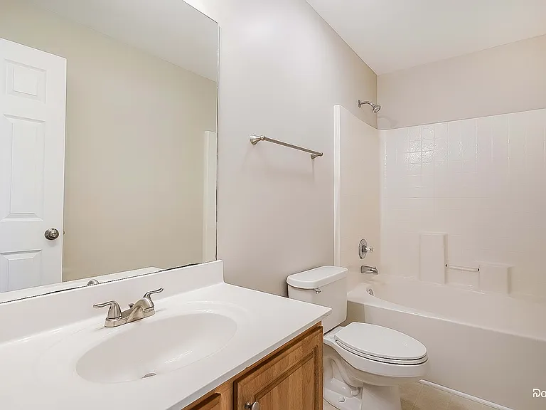 1316 Georgetown Dr — Photo 8