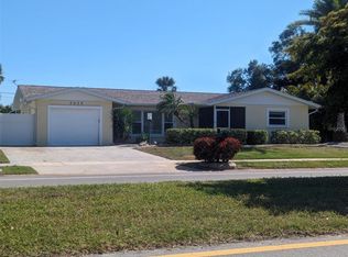 3070 Gulf Gate Dr, Sarasota, FL 34231
