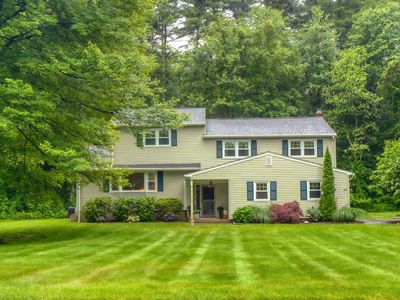 21 Banks Road, Simsbury, CT, 06070