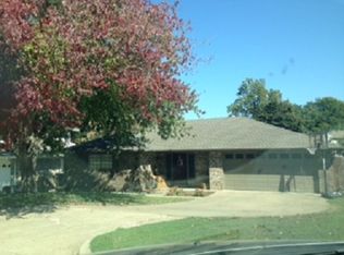 1054 Rolling Meadows Ct, Bartlesville, OK 74006