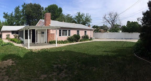 2nd image of 23060 Leonora Dr
