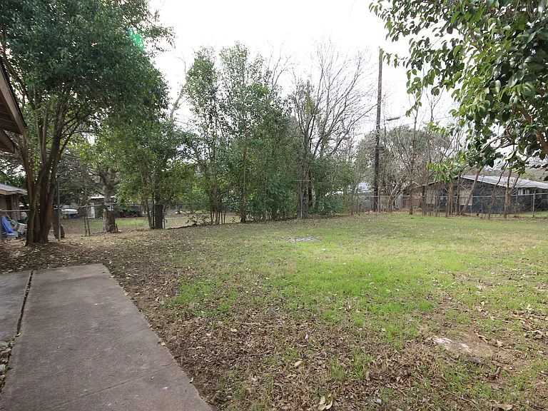 4614 Raintree Blvd — Photo 13
