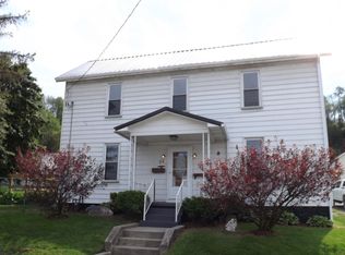 24 2nd St, Dunbar, PA 15431