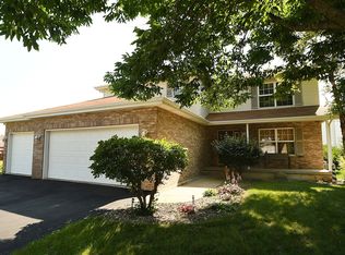 607 Haley Meadows Dr, Romeoville, IL 60446