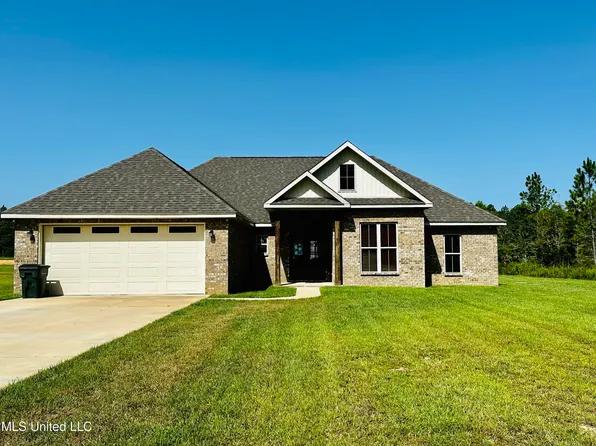 21057 Snow Rd, Moss Point, MS 39562
