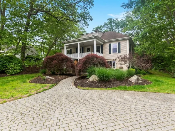 4 Valley Rd, Danvers, MA 01923