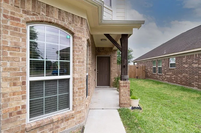 Building Photo - 2415 Cloudy Bay Dr