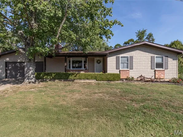 2705 Kenny Ln, Imperial, MO 63052