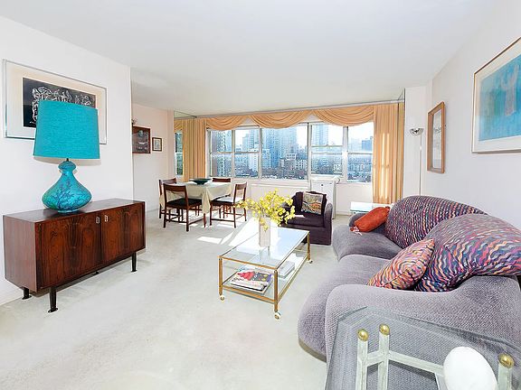 4th image of 230 E 79th St APT 15F