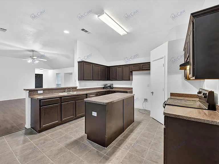 342 Leisure Ln — Photo 6