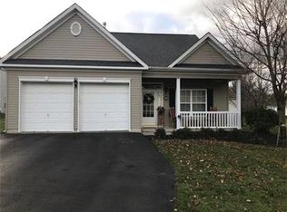 3 Holly House Dr, Helmetta, NJ