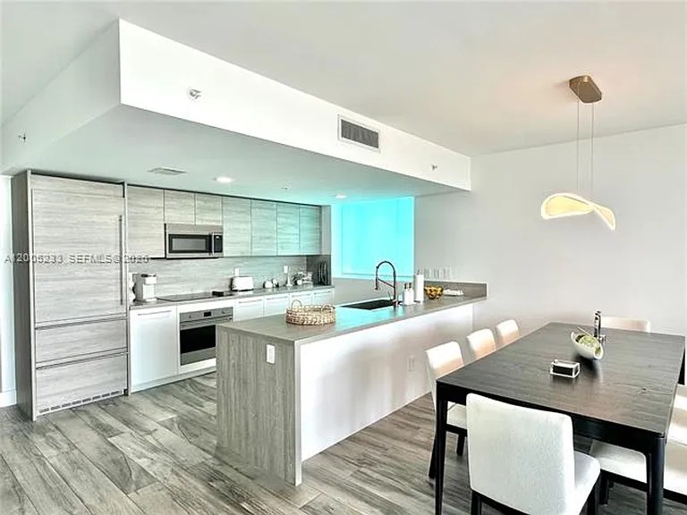 400 Sunny Isles Blvd #1708 — Photo 13