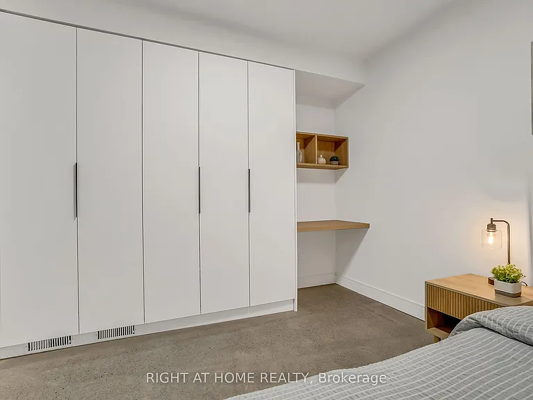 1169 Davenport Rd #2 — Photo 22