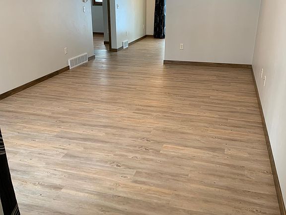 5th image of 1304 Hobart Dr #1304