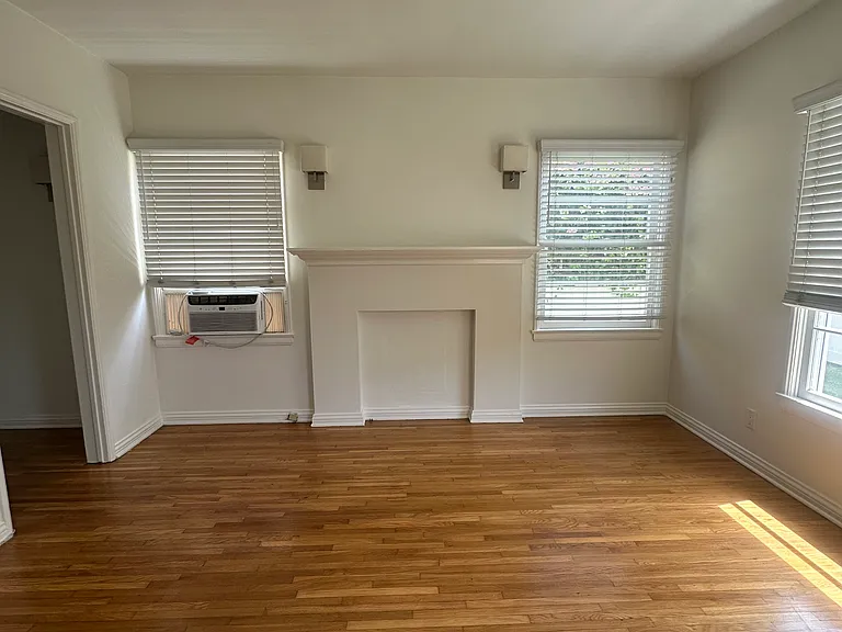4047 Duquesne Ave #B — Photo 6