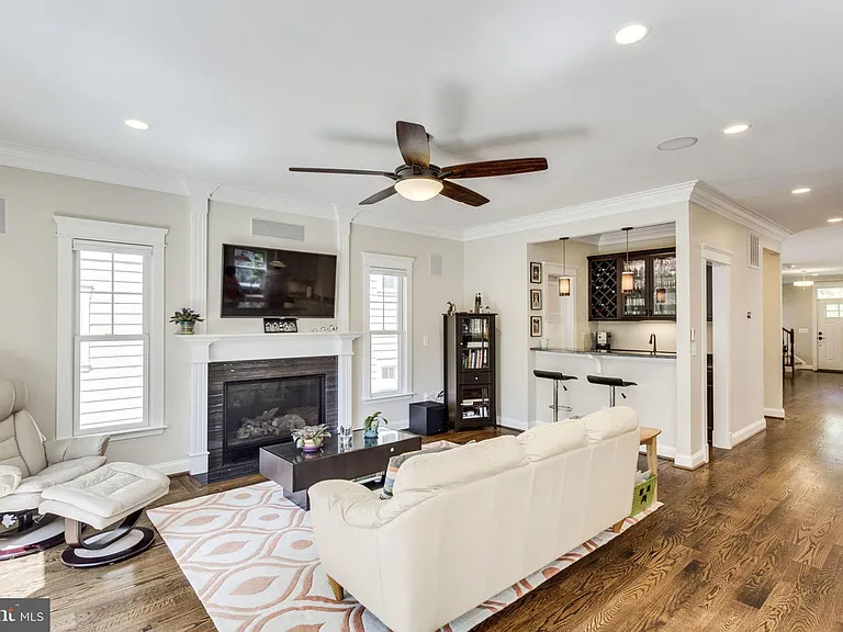312 Pine St — Photo 4