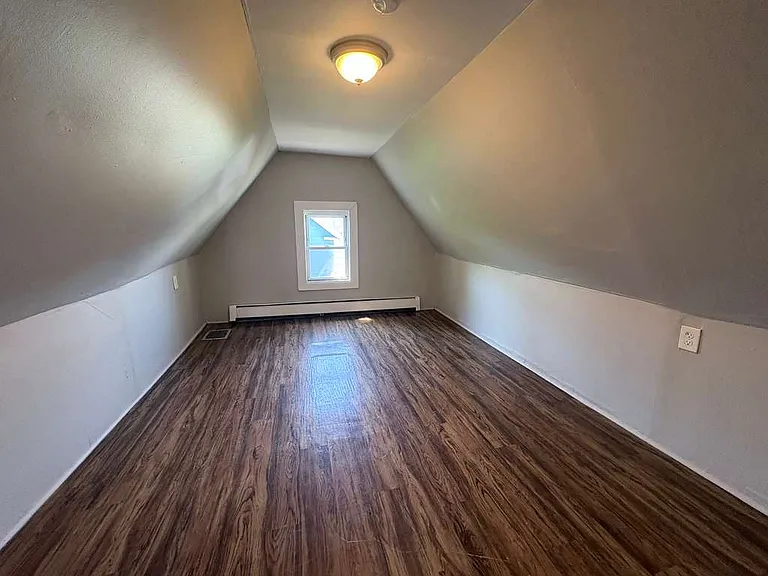 24 Shelter St #22 — Photo 4