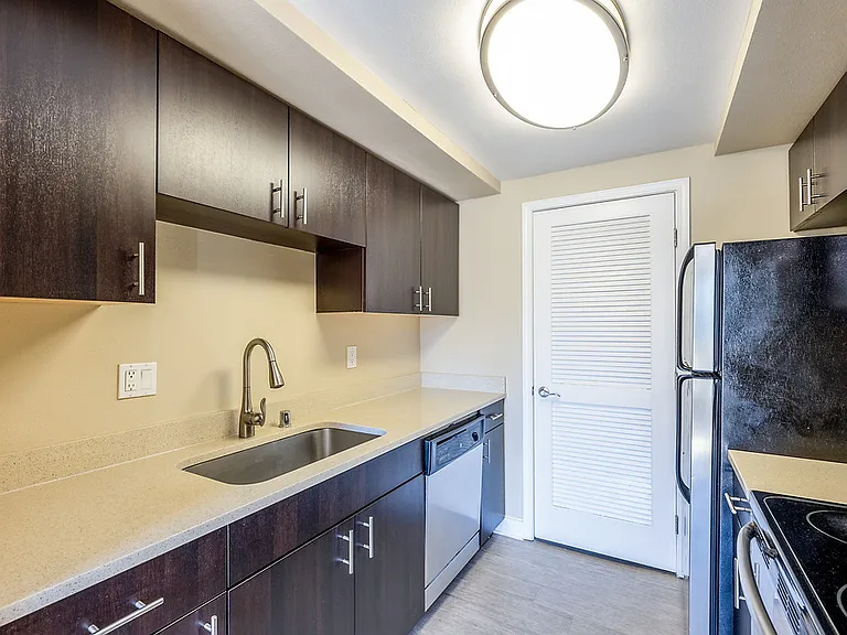 The Pointe at Cupertino — Photo 11