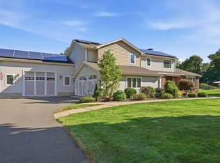 80 Green Meadow Ln, West Springfield, MA 01089