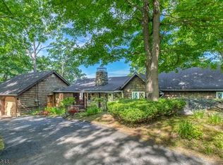 1181 Lakeside Dr E, Highland Lakes, NJ 07422