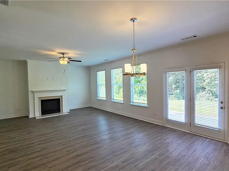 7372 Rocklin Ln — Photo 6