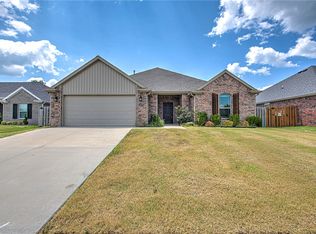 4479 W Topeka Ave, Fayetteville, AR 72704