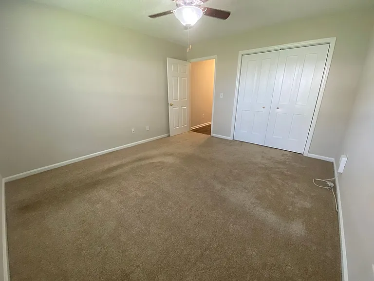Meridian Park Apartments — Photo 155