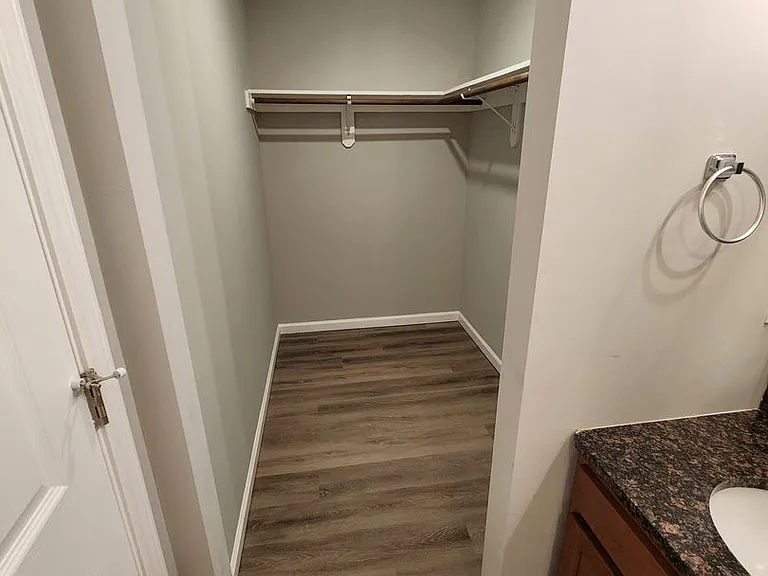 7110 SW Greenview Dr — Photo 13