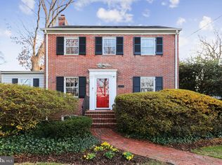 5402 Huntington Pkwy, Bethesda, MD 20814