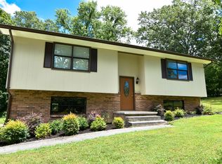 1009 Leland Dr, Rockwood, TN 37854