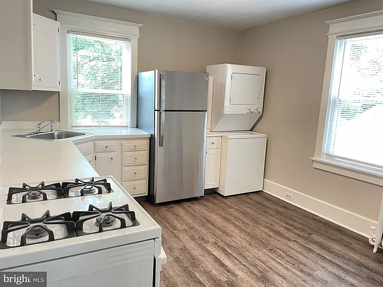 513 Jessamine Ave #2 — Photo 4