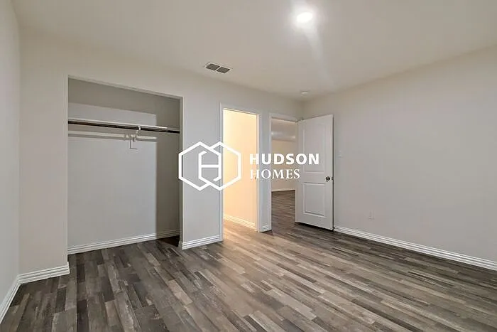 1605 E Morphy St — Photo 12