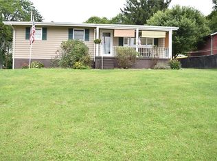 247 Main St, Sewickley Twp, PA 15663