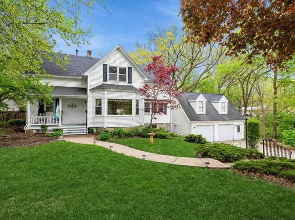 4414 26th Ave, Moline, IL 61265