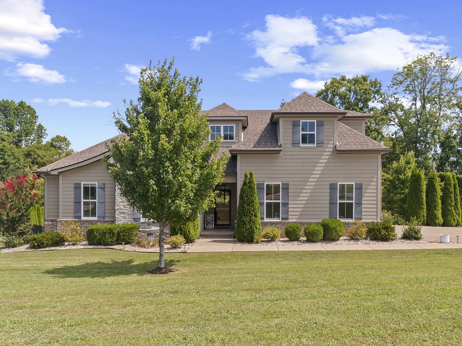 71 Hillside Ave, Short Hills, NJ 07078 | Zillow