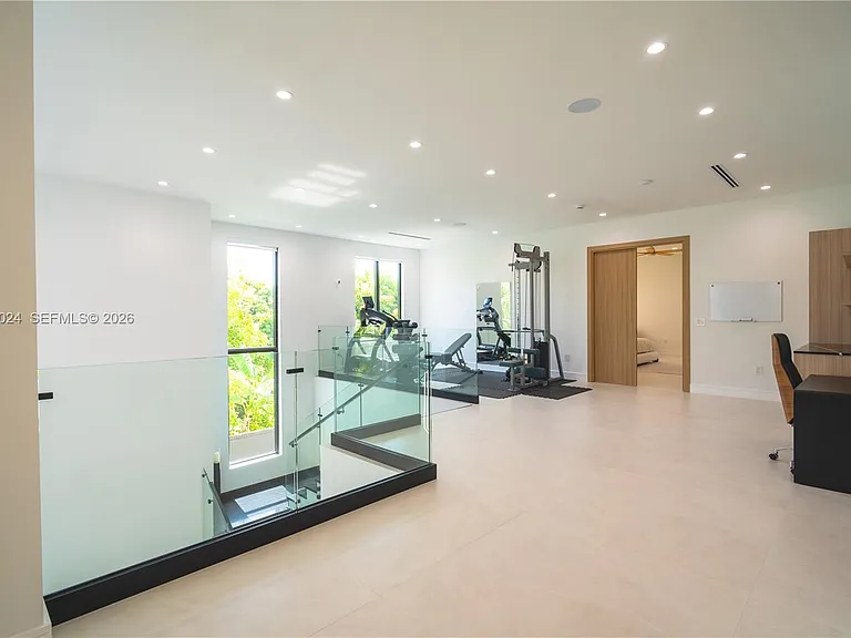 9330 SW 34th St — Photo 87