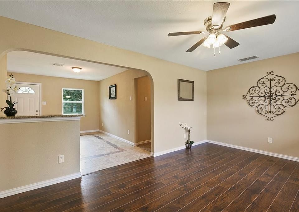 1st image of 436 Woodmont Dr