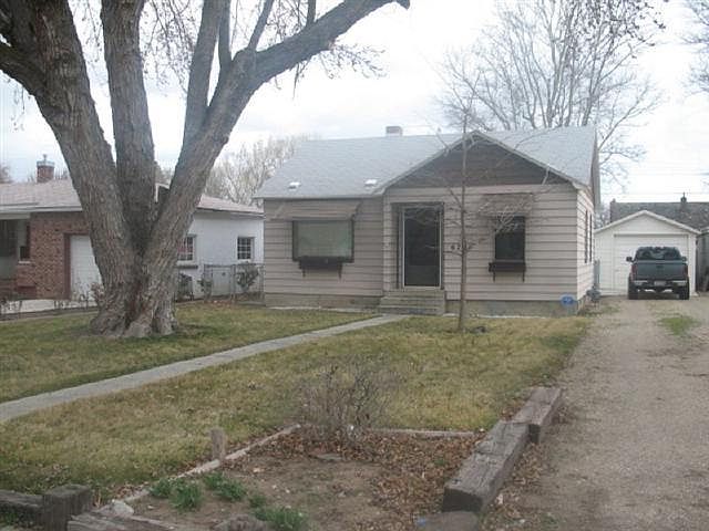1st image of 624 Almond St