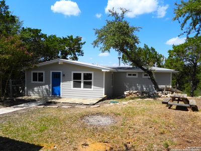 160 JONES BEACH DR, Lakehills, TX, 78063