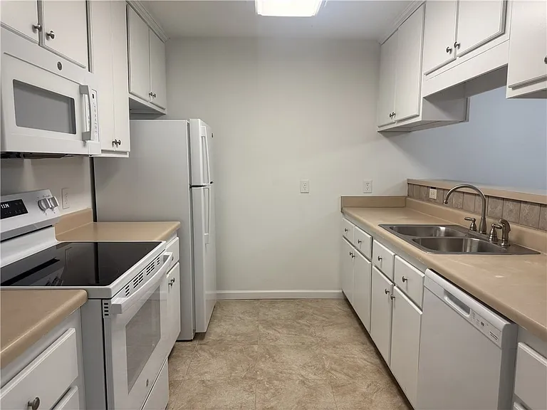 294 Windridge Dr — Photo 10