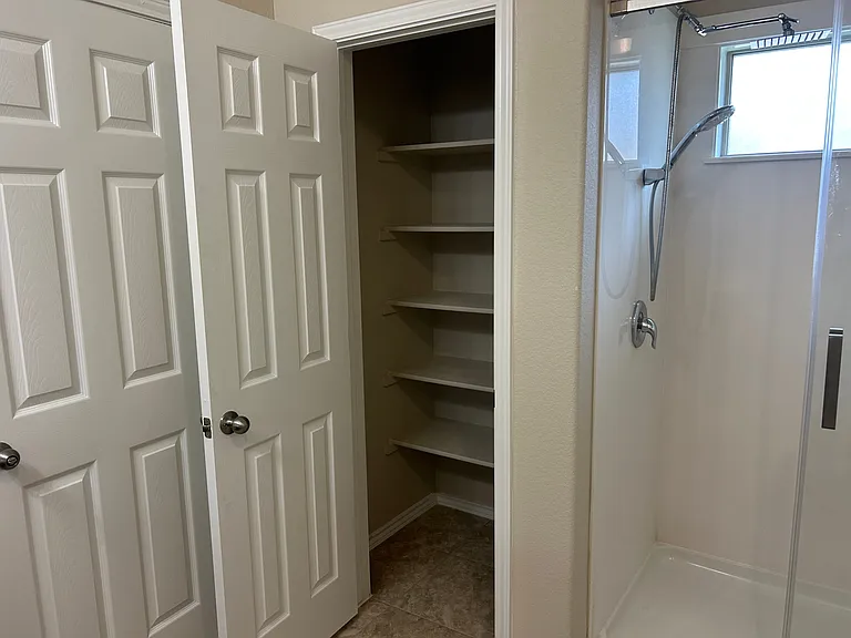 137 Bainbridge Rd — Photo 21