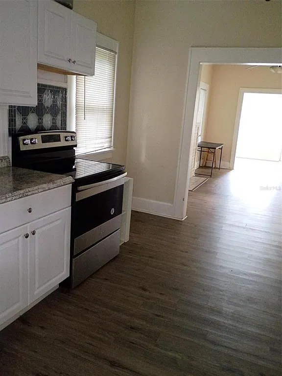 2 bed, 1.0 bath, 918 sqft, $1,595 — Photo 4