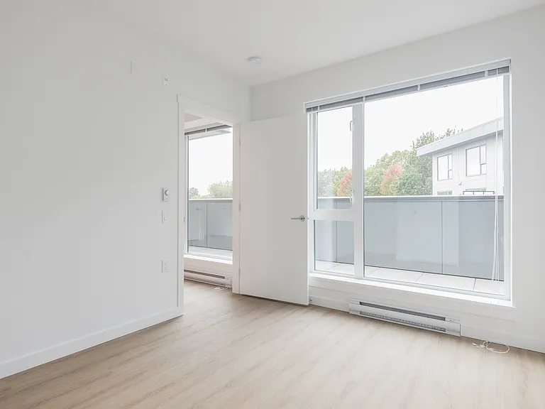 3655 Victoria Dr — Photo 68