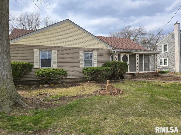 650 N 3rd Ave, Canton, IL 61520