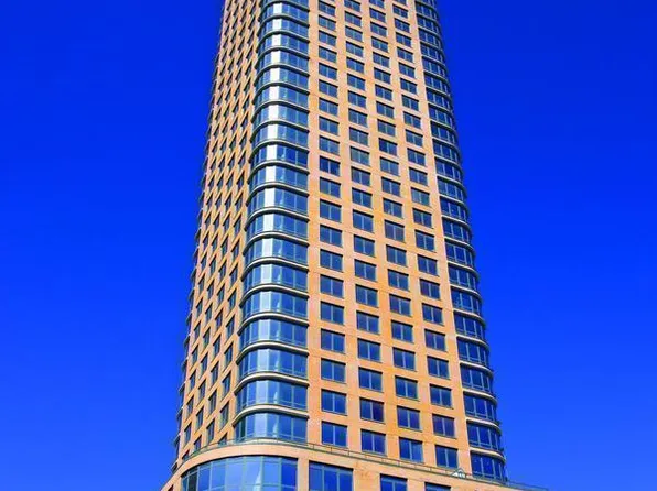 306 Gold Street image 8 of 13